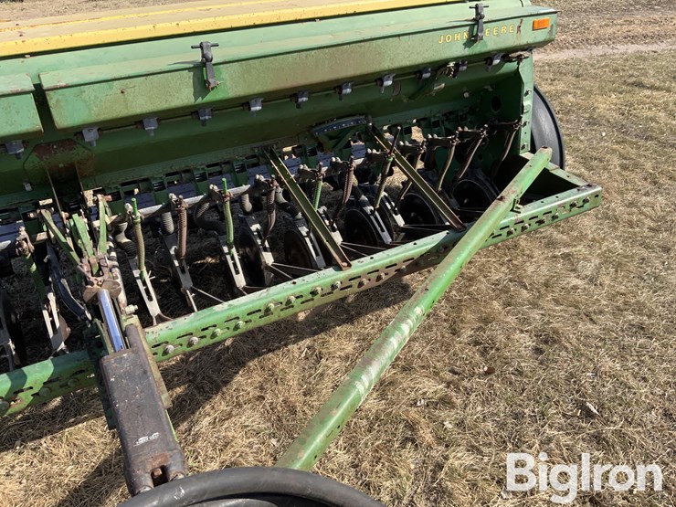 john-deere-8300-image-10