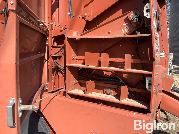 2000-hesston-856a-image-18