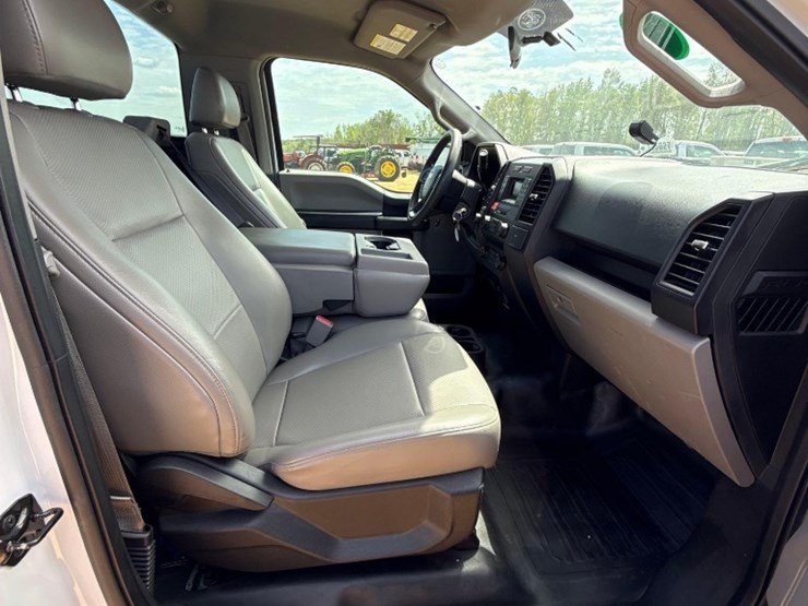 2017-ford-f150-xl-image-6