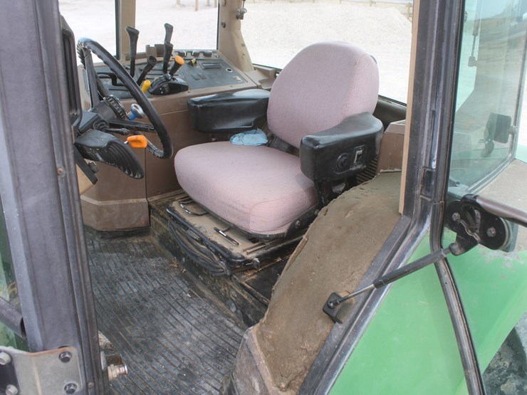 john-deere-7610-image-27