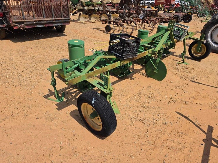 john-deere-71-image-4