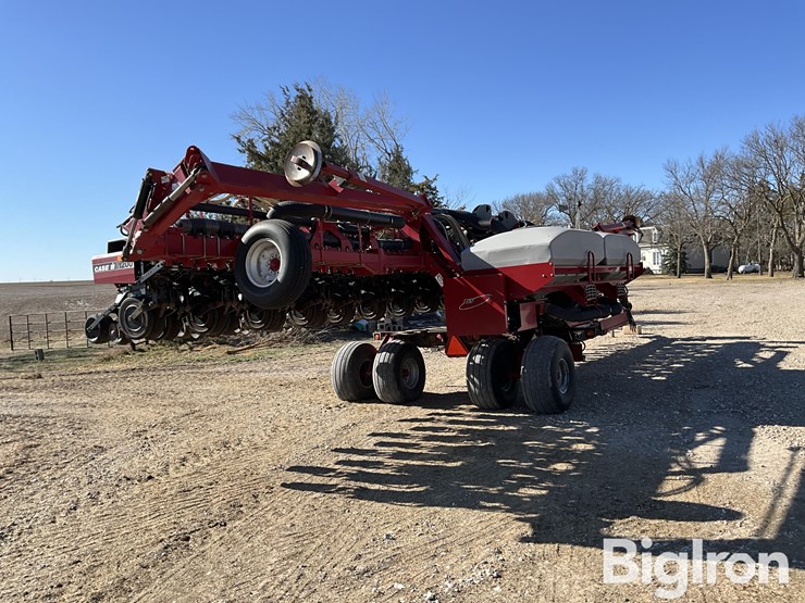 case-ih-1200-image-5