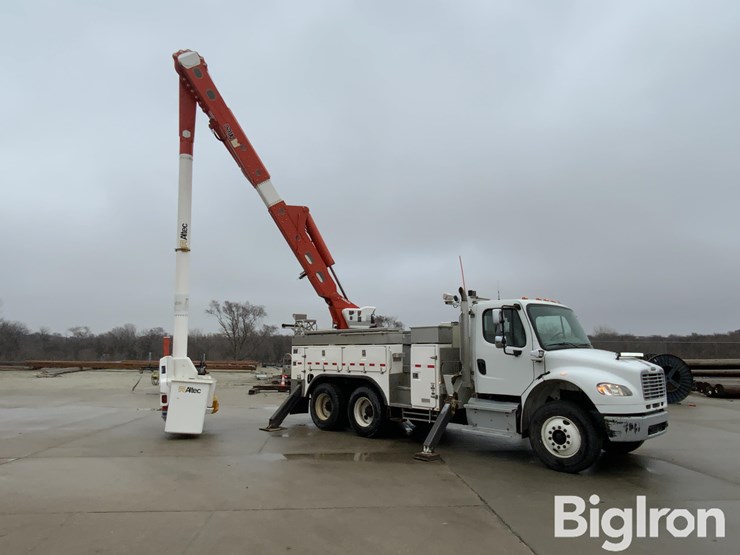 2014-freightliner-m2-106-image-3