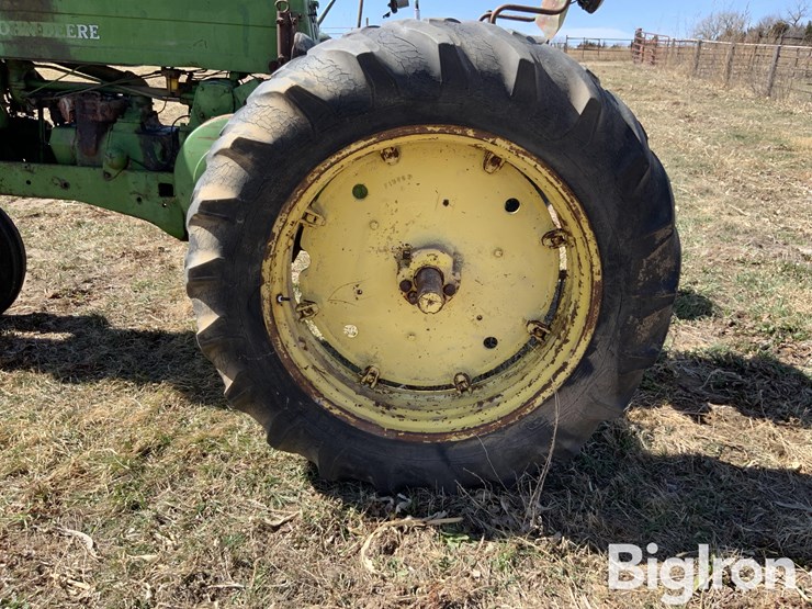 1954-john-deere-60-image-17