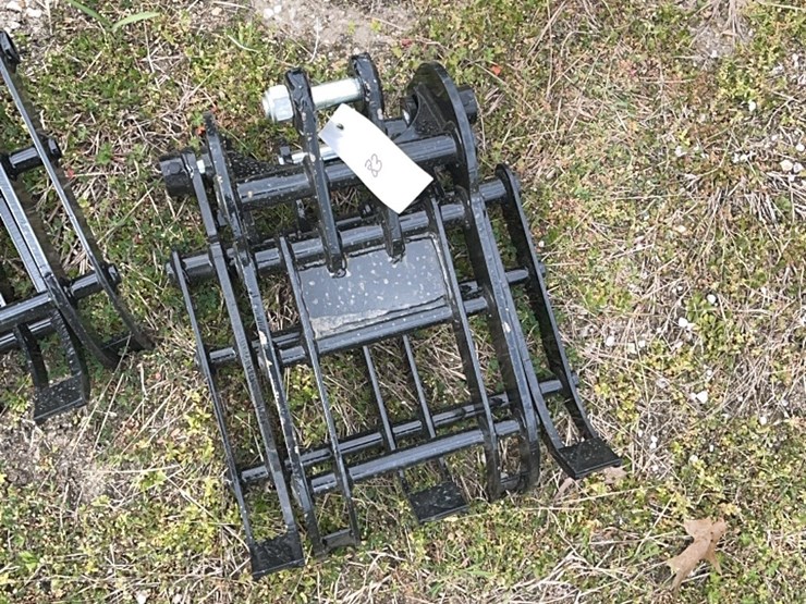 mini-excavator-grapple-claw-image-1