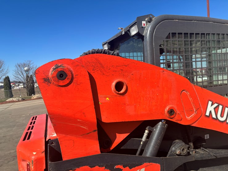 kubota-svl75-image-17