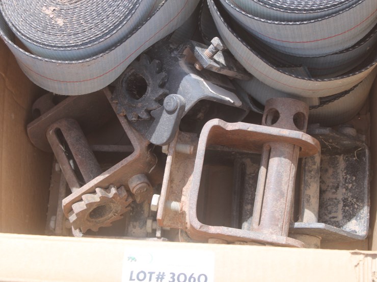 #3060-•-tie-down-straps-and-ratchets-image-1