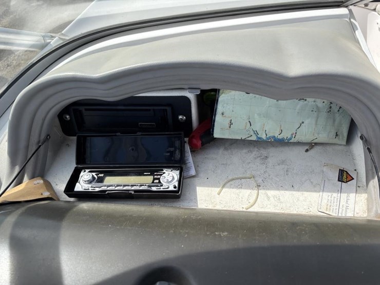 2005-unknown-trailer-image-22