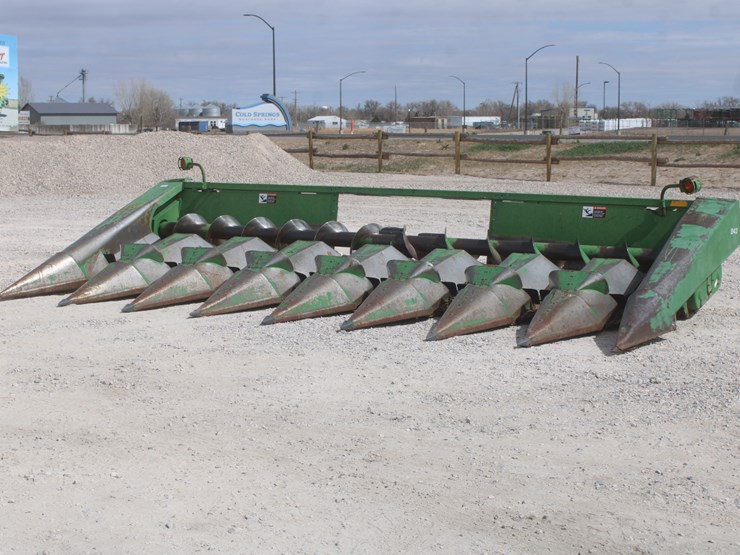 john-deere-843-image-1