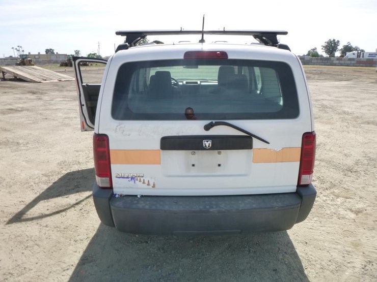 2008-dodge-nitro-image-23