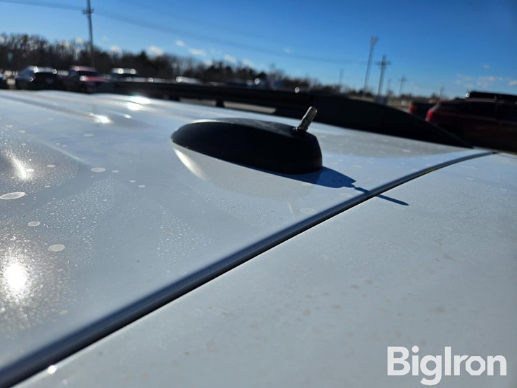 2017-chevrolet-equinox-lt-image-10