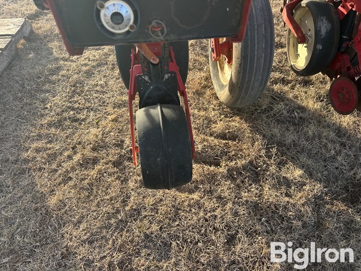 international-800-cyclo-air-image-16