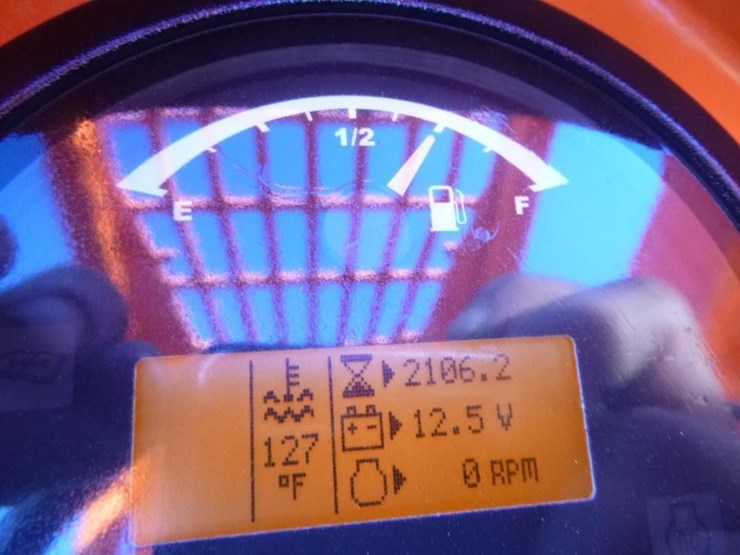 2018-jlg-8042-image-31