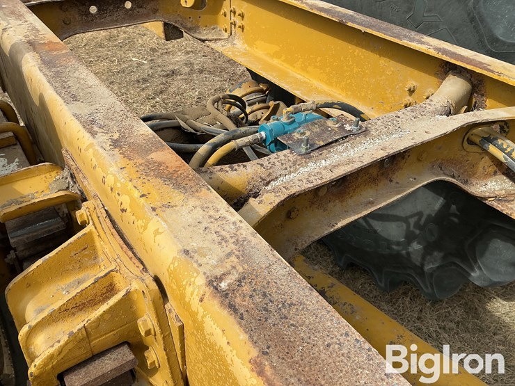 ag-chem-terra-gator-1664t-image-15