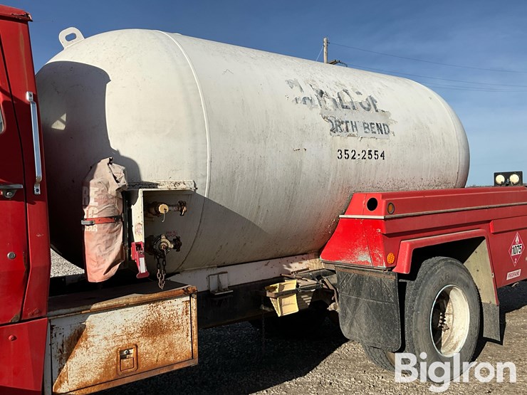 1979-ford-ln800-image-11