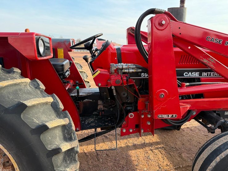 1985-case-ih-2250-image-21