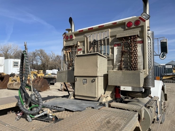 2007-kenworth-t800b-image-18