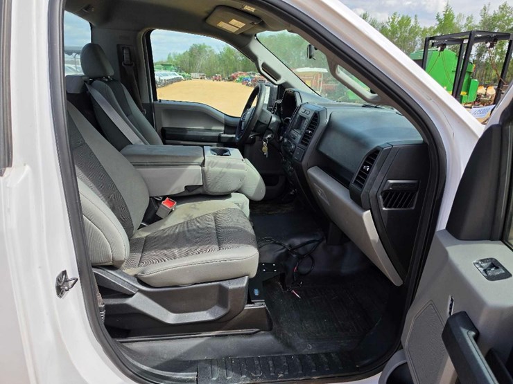 2019-ford-f150-image-8