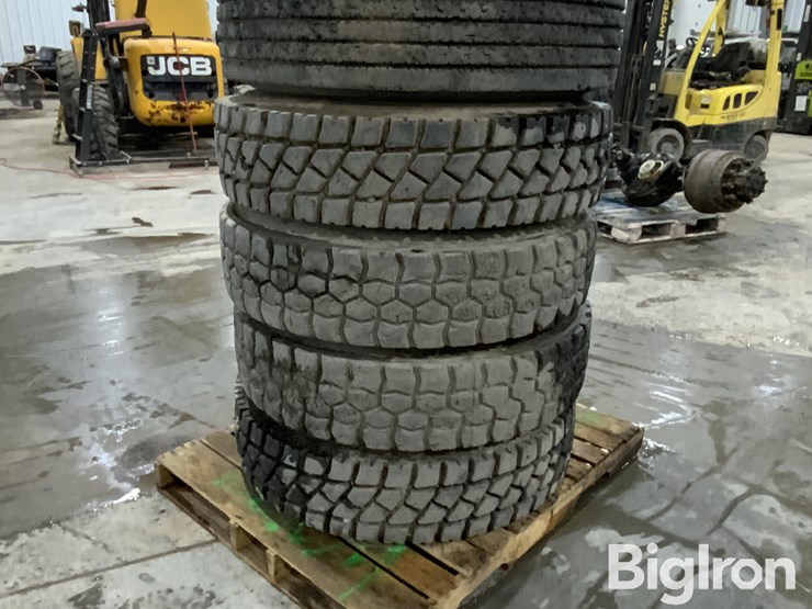 massey-ferguson-730-image-4