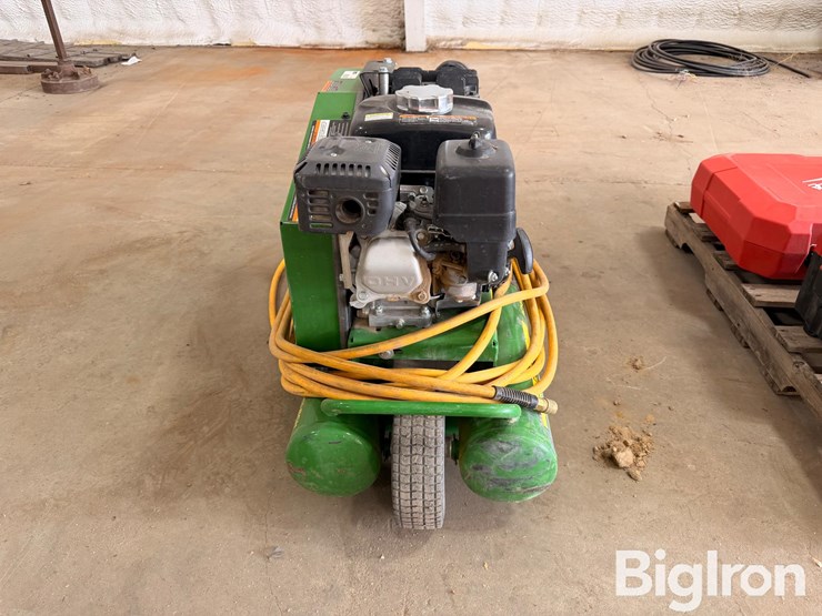 john-deere-ac1-8gh-air-compressor-image-2