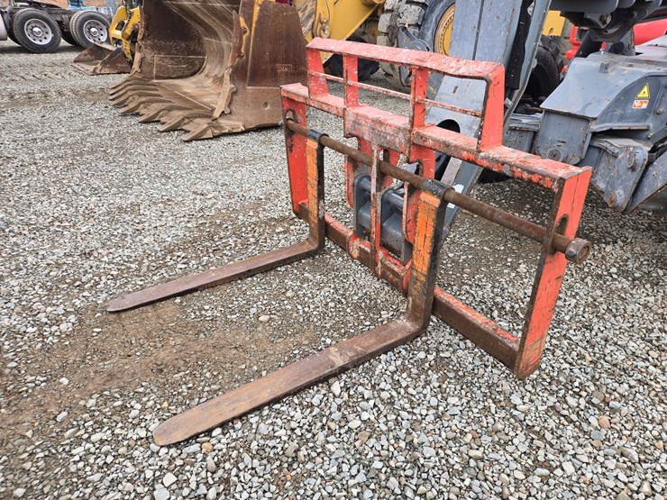 skyjack-sj1056ths-image-9