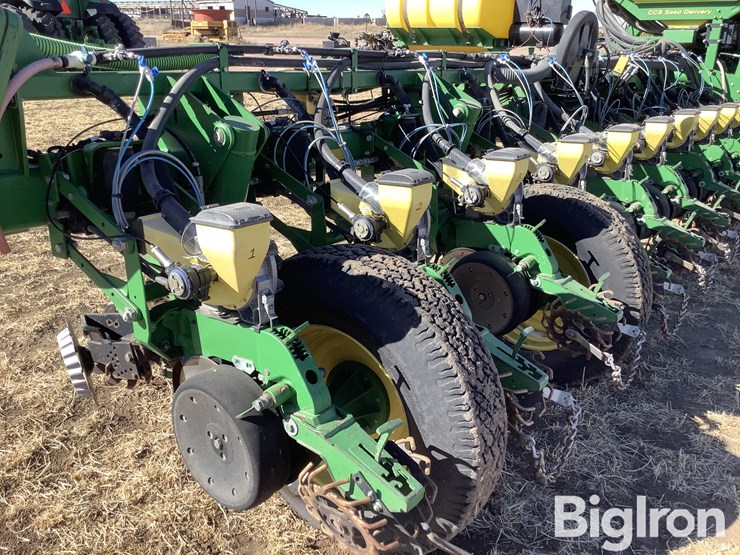 2010-john-deere-1770nt-ccs-image-20