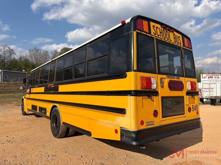 2008-thomas-saf-t-liner-c2-image-3