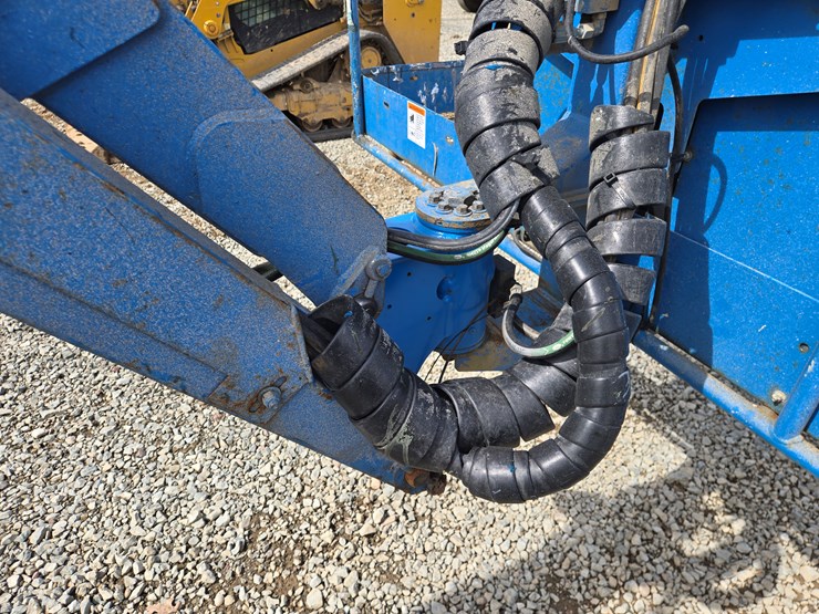 2007-genie-s85-image-13