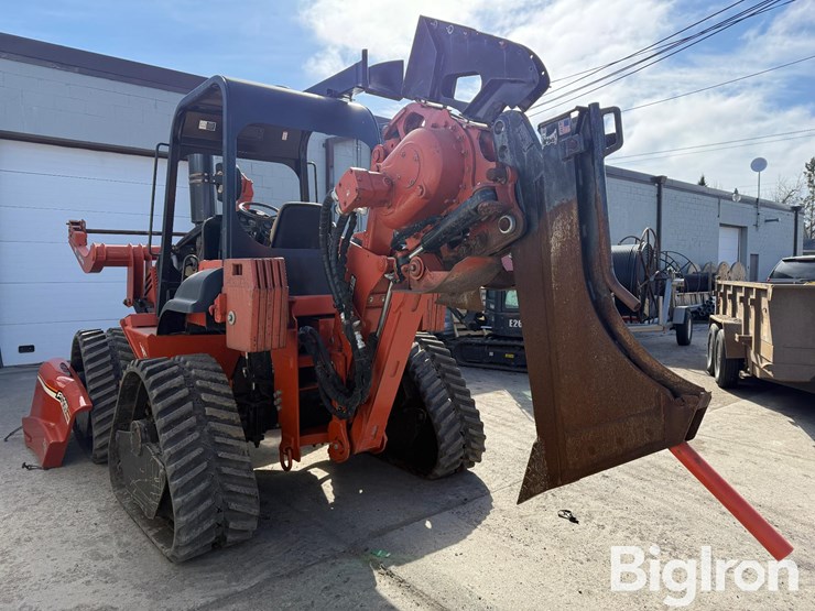 2012-ditch-witch-rt115-quad-image-11