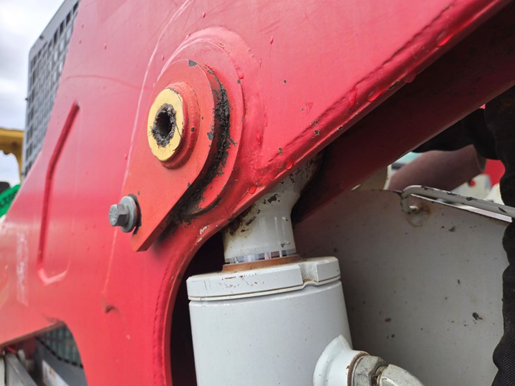 takeuchi-tl10v2-image-31