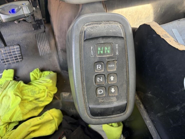 2013-international-workstar-7400-image-19