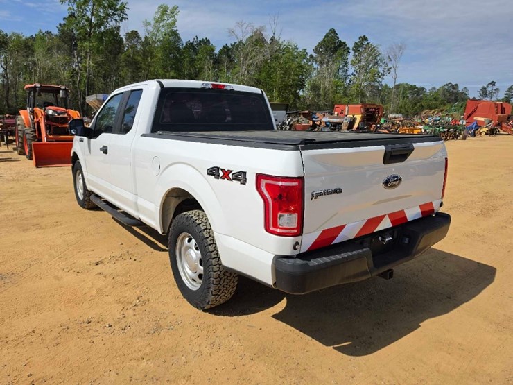 2018-ford-f150-xl-image-2