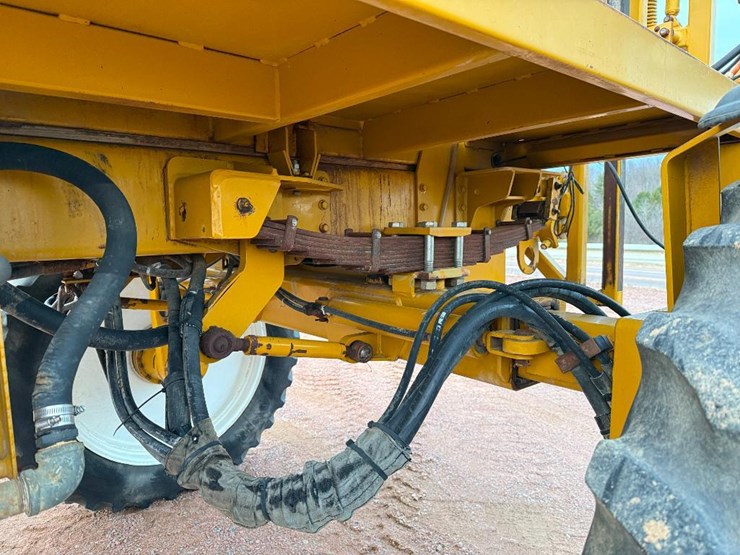 ag-chem-rogator-664-image-18