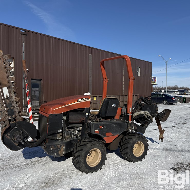 2007 DITCH WITCH 420SX