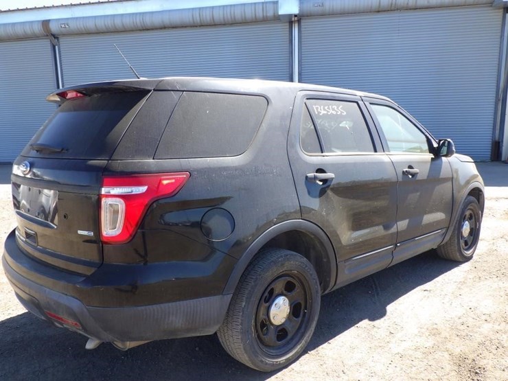 2013-ford-explorer-image-3