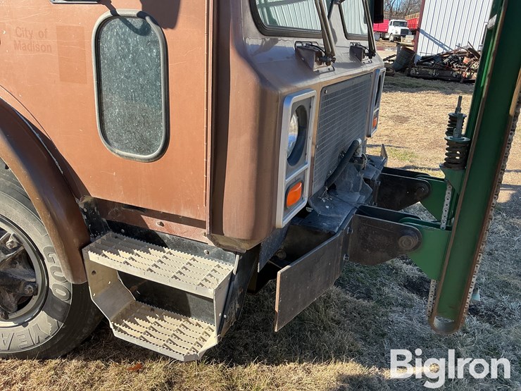 1989-mack-mr688s-image-13