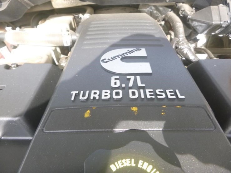 2012-dodge-ram-5500-image-15