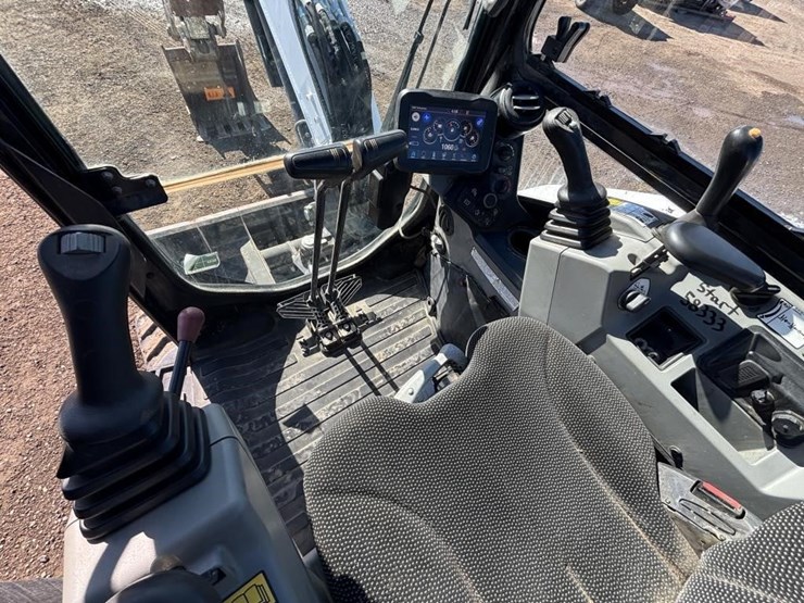 2022-bobcat-e42-image-29