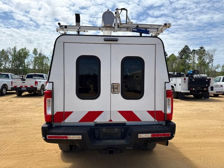 2019-ford-f250-xl-image-5