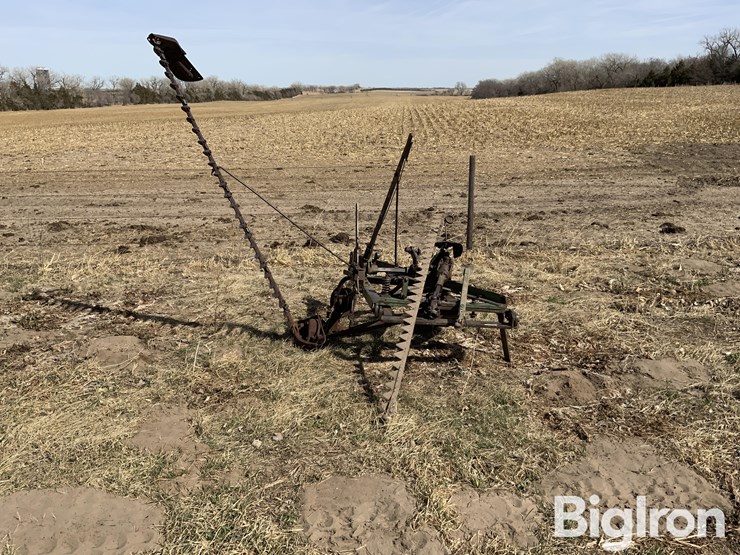 john-deere-7-image-2