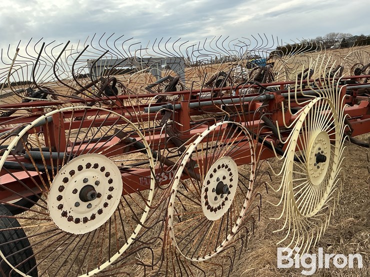 hesston-3991-image-13