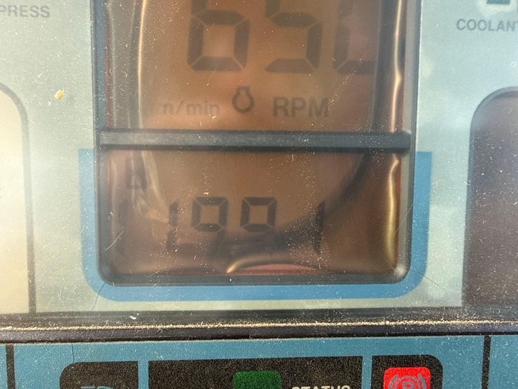 new-holland-8870-image-31