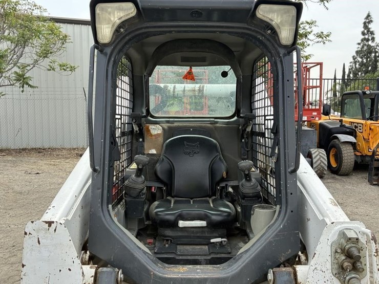 2018-bobcat-t650-image-12