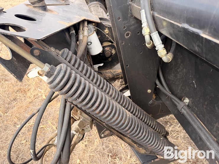 2005-case-ih-2052-image-10