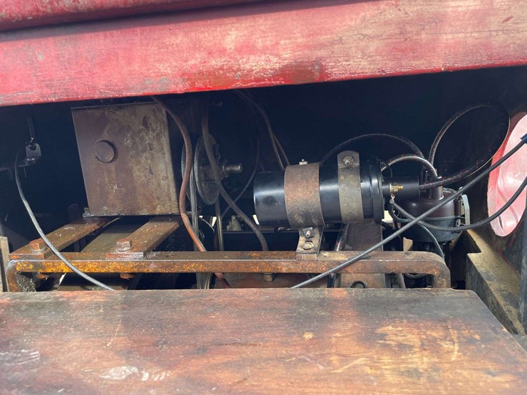 1911-mcintyre-high-wheel-automobile-image-57