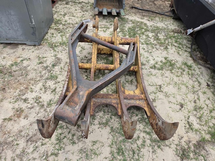 --root-rake-grapple-excavator-image-5