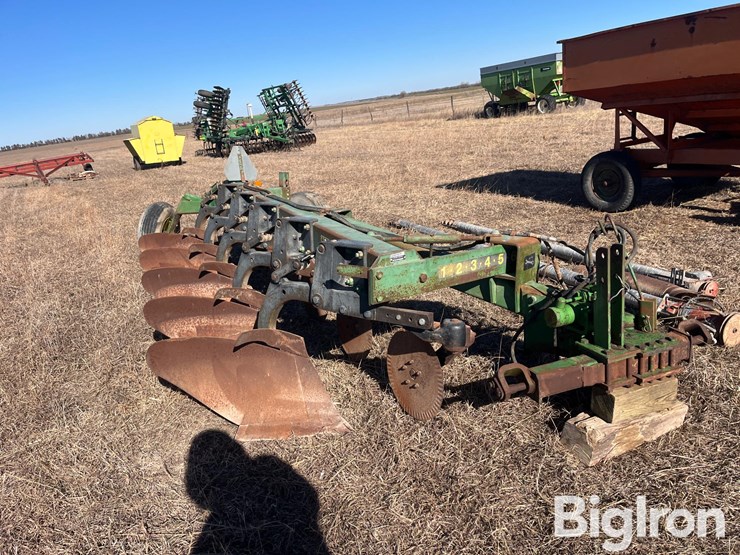 john-deere-2600-image-3