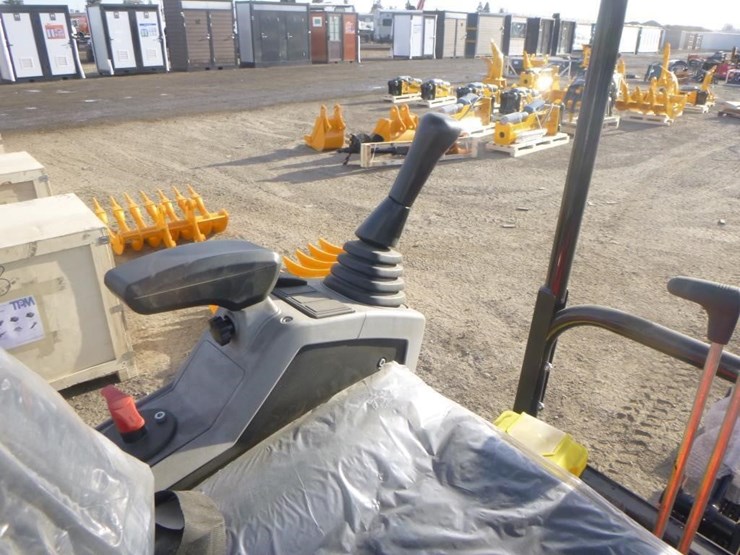 2026-tpm-18hs-hydraulic-excavator-image-22