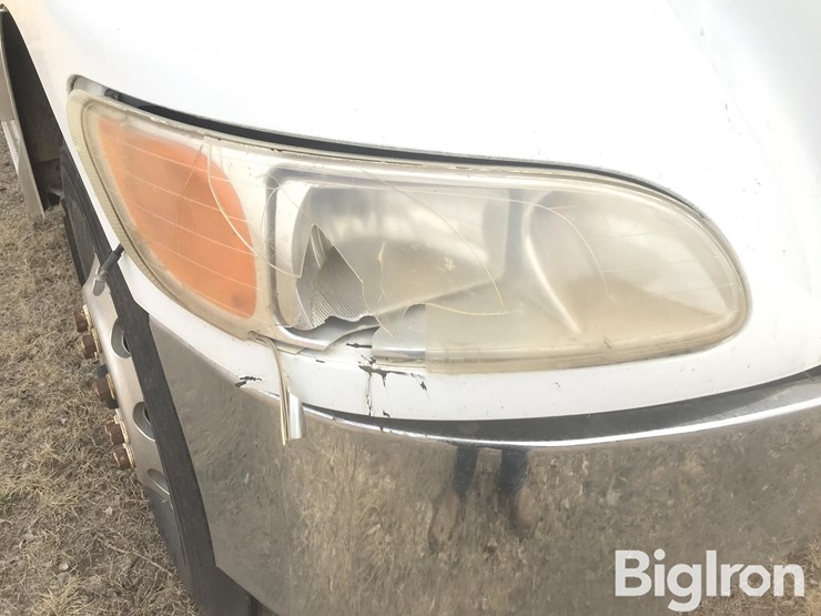 2010-peterbilt-337-image-12