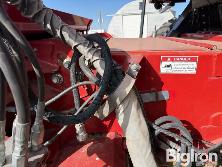 2011-case-ih-6088-image-17